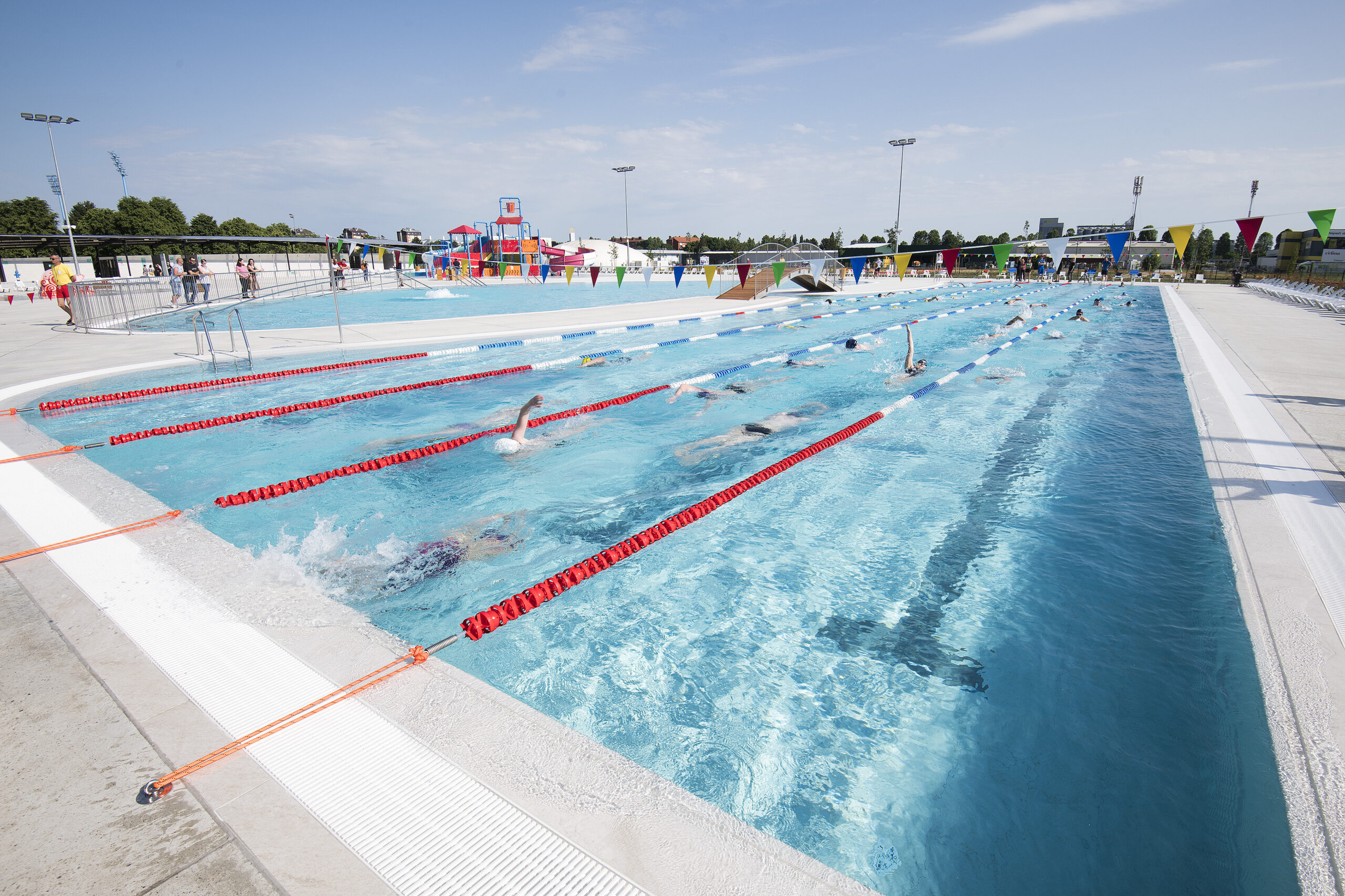NAJVEĆI PROBLEM CIJENA SMJEŠTAJA Plavi Jadran mnogima ostaje samo želja