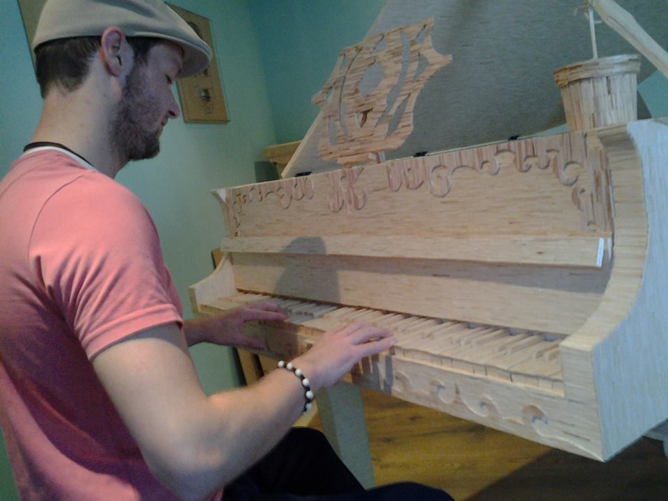 1125806616596676142650913692178