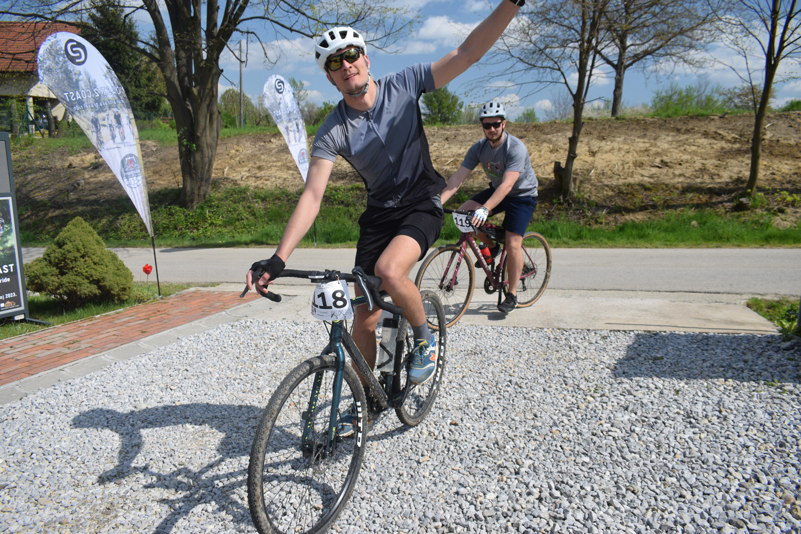 VELIKA FOTOGALERIJA Pogledajte kako je bilo je gravel maratonu između Mure i Drave VELIKA FOTOGALERIJA Pogledajte kako je bilo je gravel maratonu između Mure i Drave