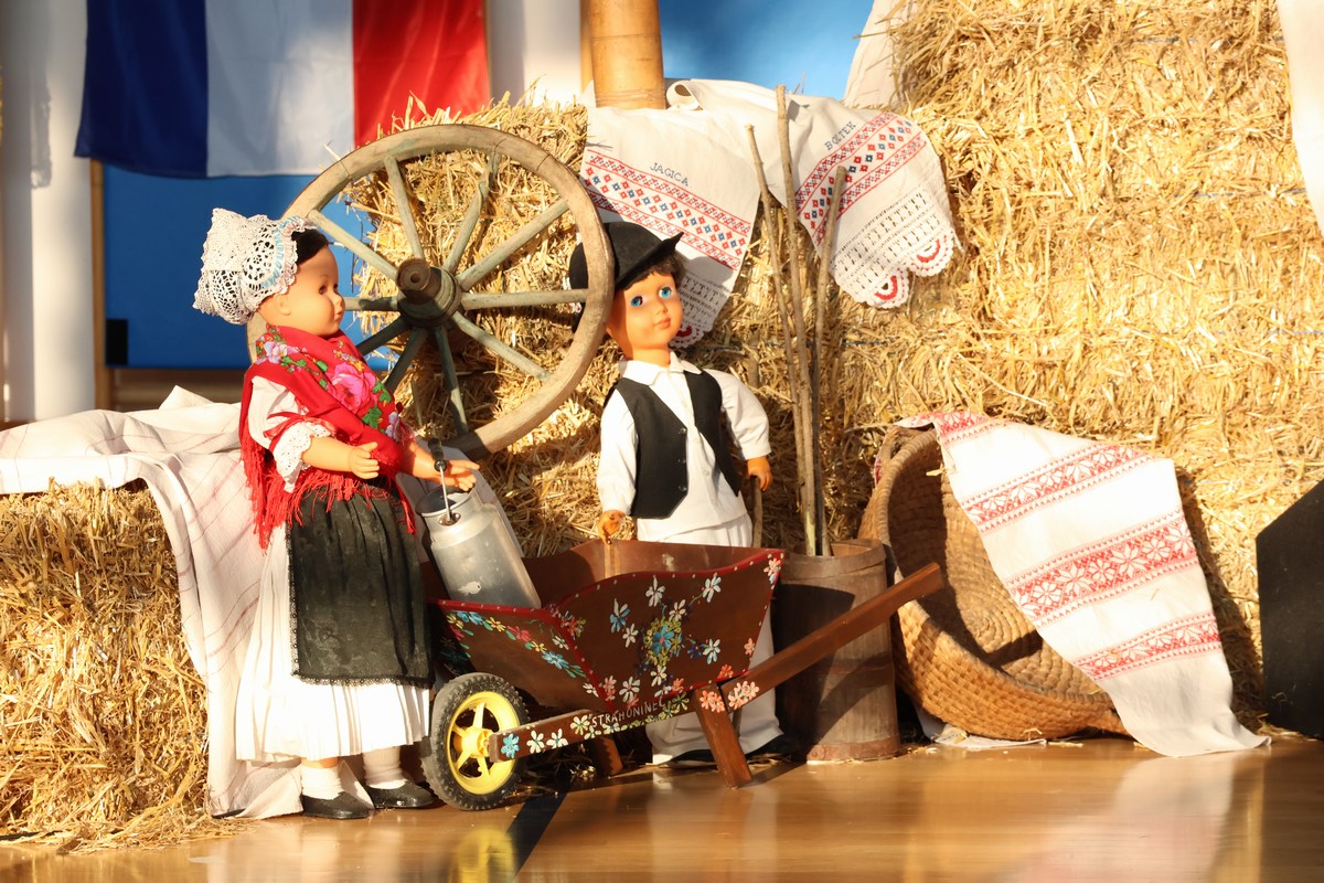 FOTO U Strahonincu otvoreno XXI. izdanje Međunarodnog druženja folkloraša