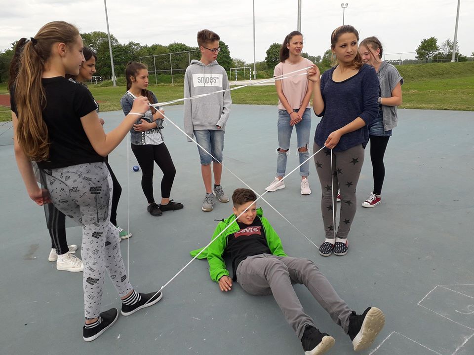 3135783677496545269602348304068