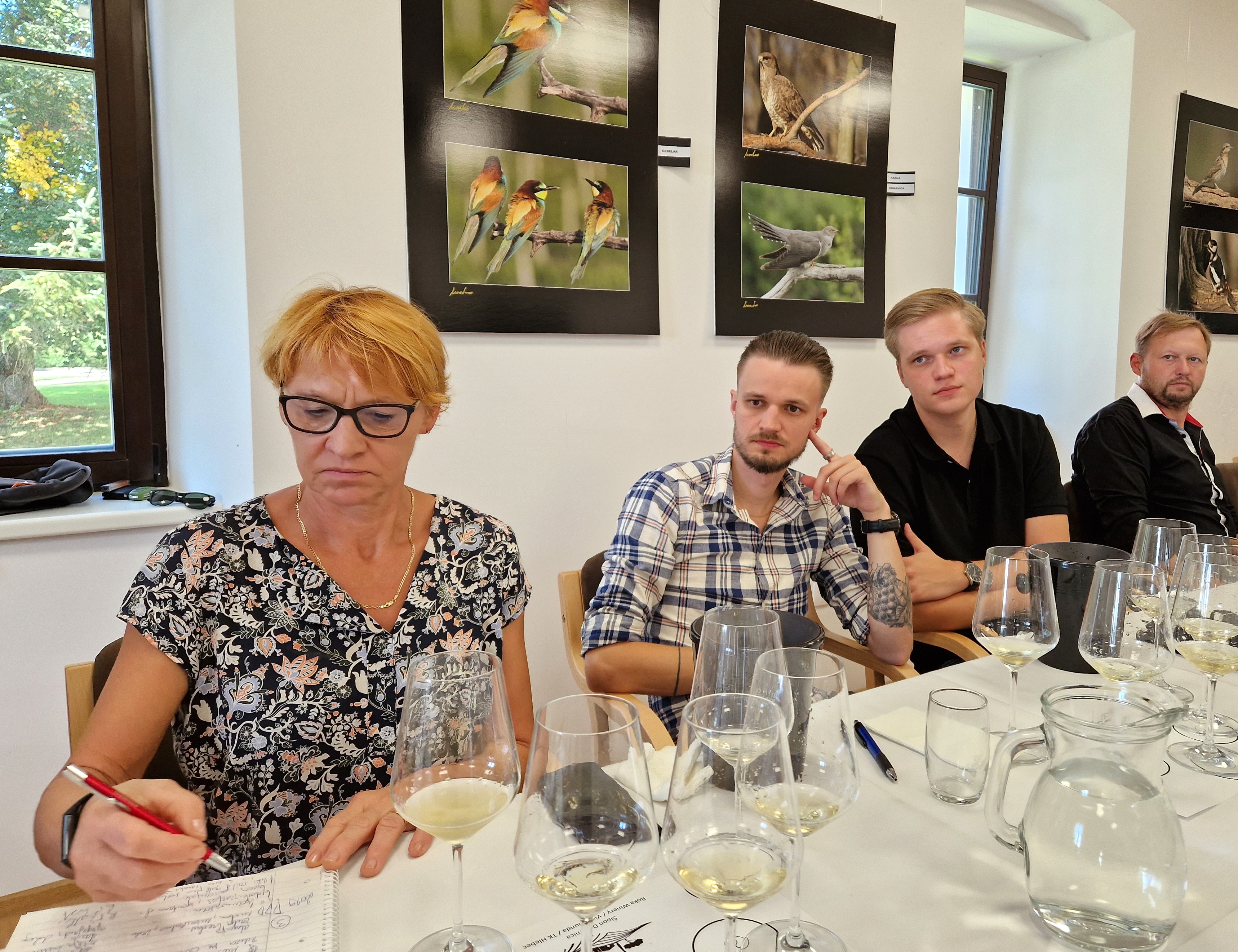 MEĐUNARODNA RADIONICA I DEGUSTACIJA Kušačima je bilo ponuđeno pet setova kvalitetnih vina