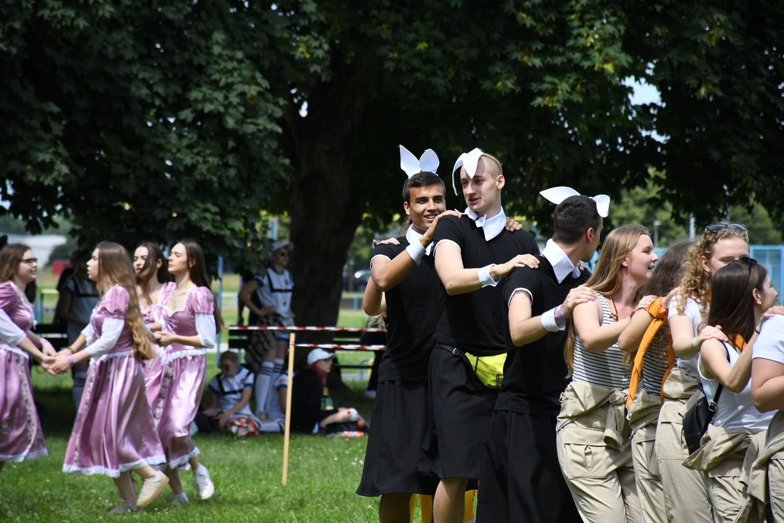 FOTO Povorka protutnjala gradom, maturanti s osmjehom dočekali kraj srednje škole!