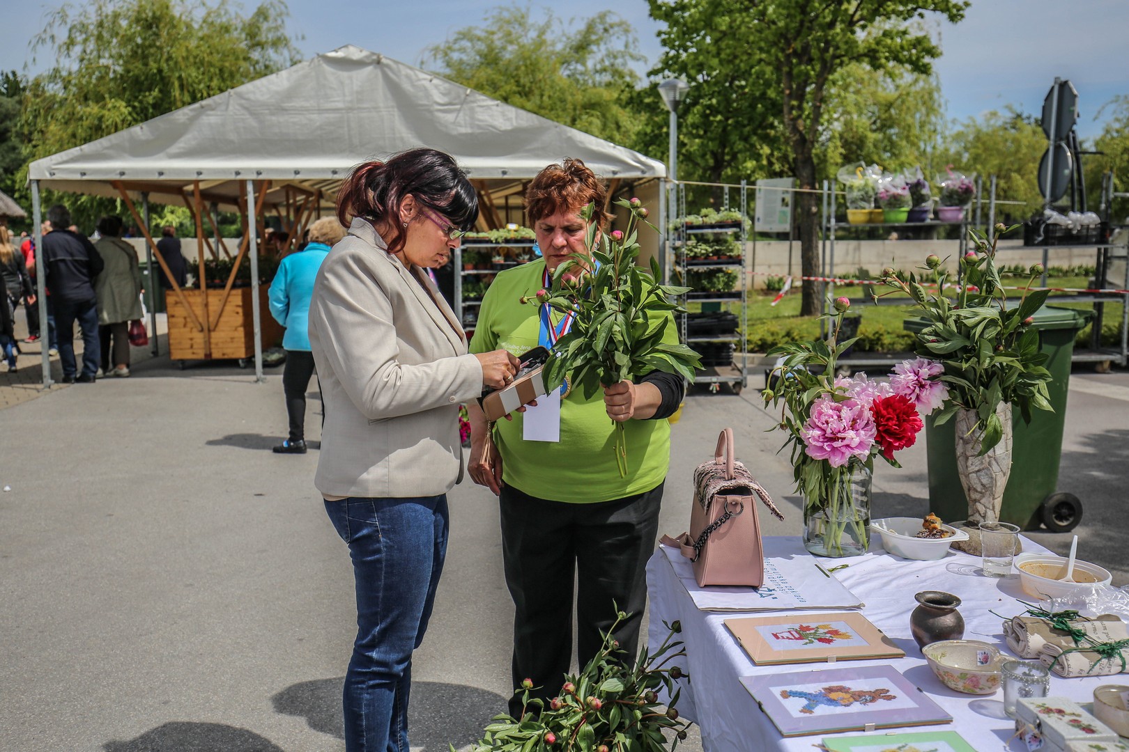 Murskim Središćem jutros se širio miris gulaša i cvijeća