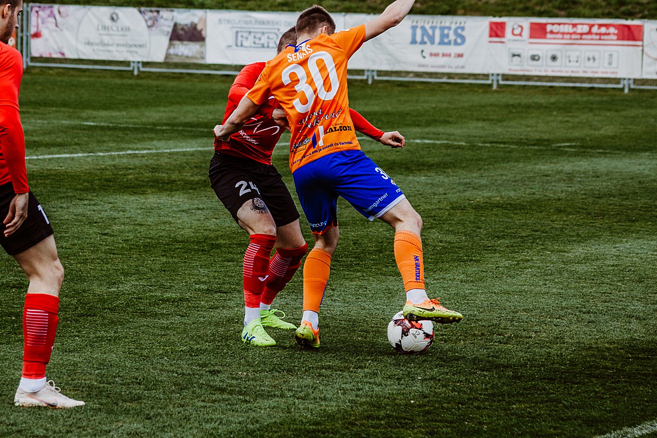 Tisuću ljudi pratilo veliki derbi između Poleta i Varteksa