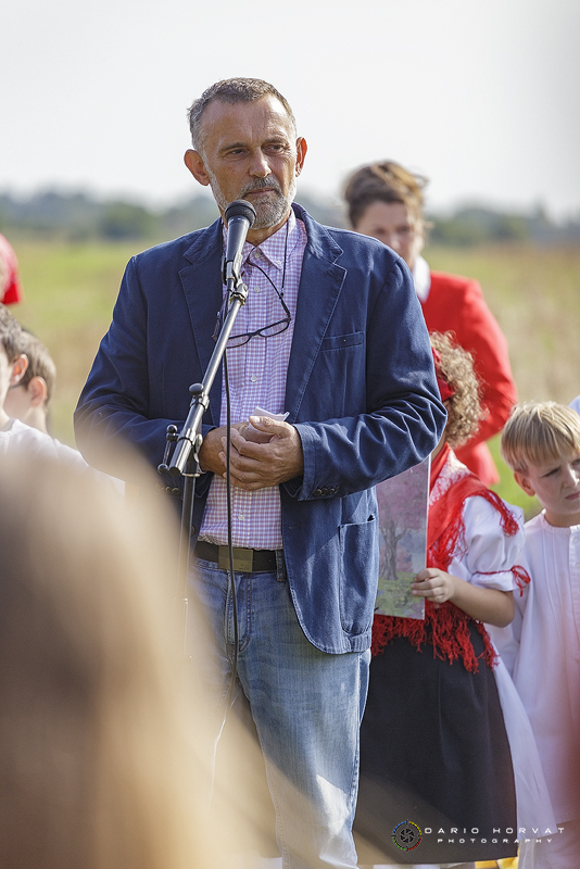 U Gardinovcu svečano otkrivena spomen-ploča posvećena seoskom pralu na potoku Trnavi