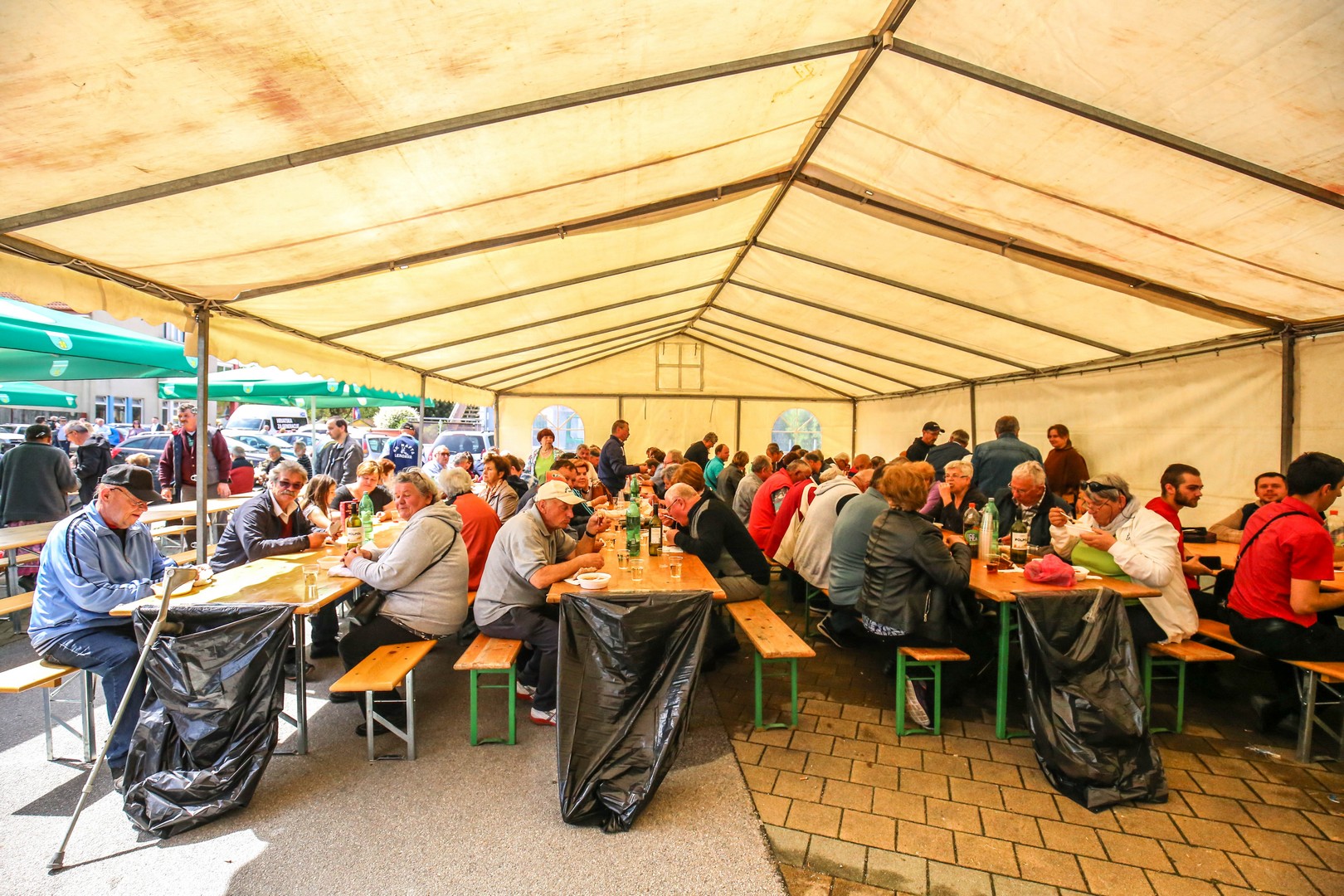Murskim Središćem jutros se širio miris gulaša i cvijeća