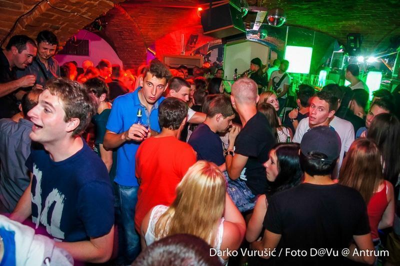 slika00015 Antrum (Subota, 28.6.2014. – Sandra Afrika)