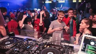 slika0030Podroom (Subota, 9.2. – Carninival House Party – DJ Mario Amarillo)