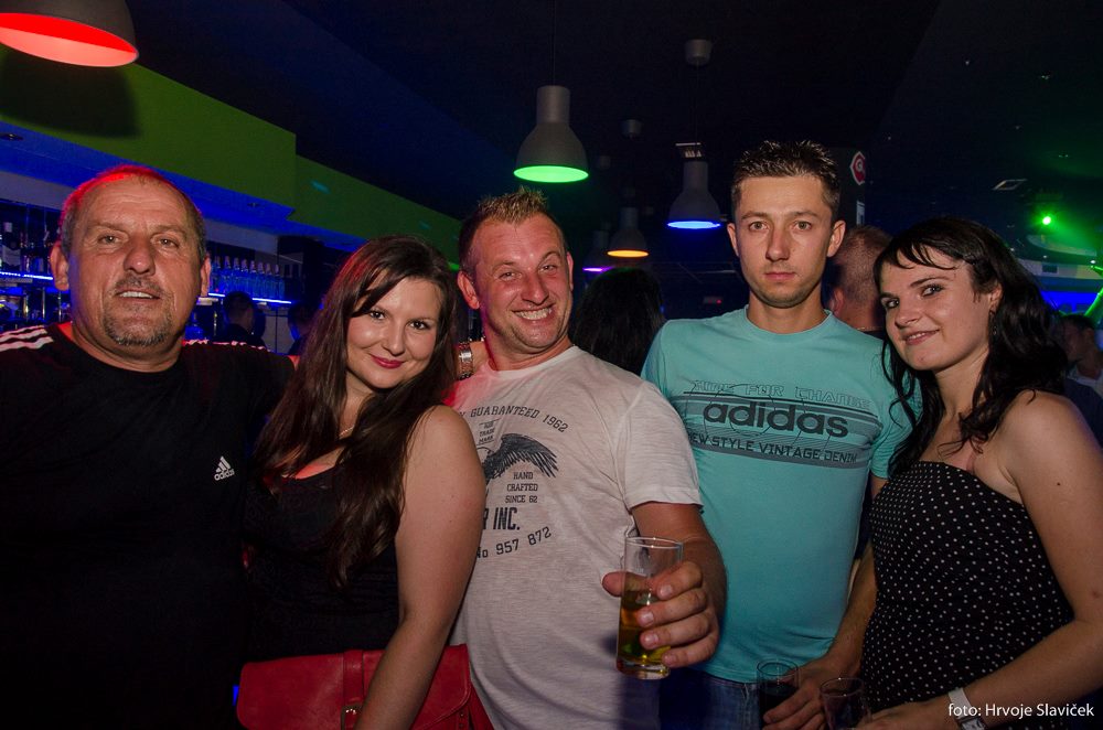 1412454811454973021915302525595