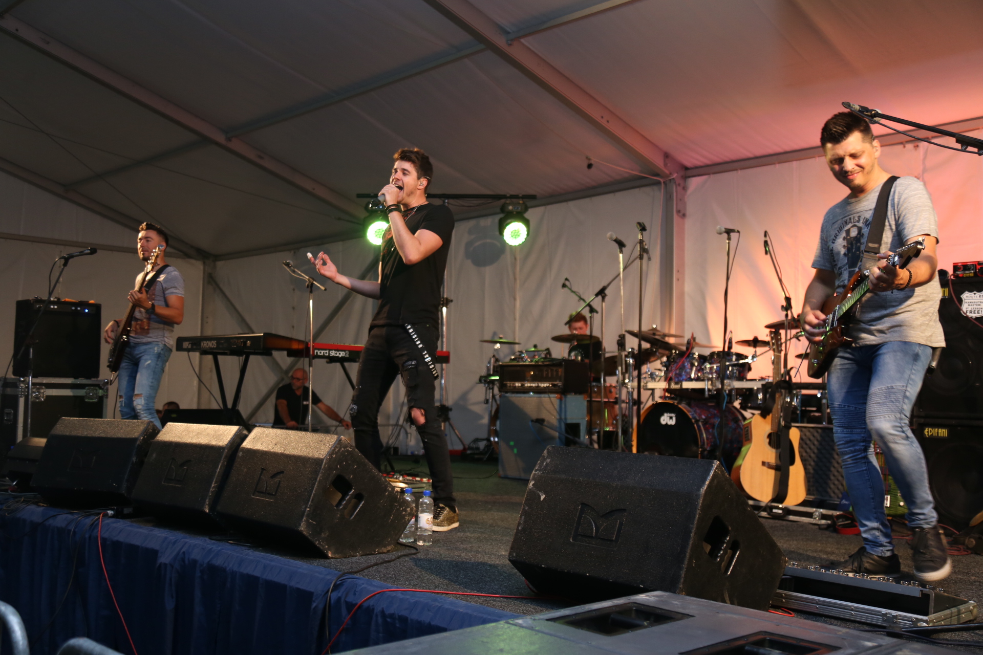 Dani Općine Mala Subotica – koncert Tragova i Crvene jabuke u Palovcu