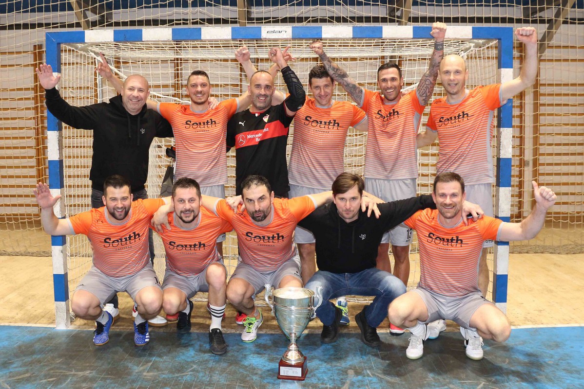 TURNIR KAFIĆA Ekipa South pobjednik malonogometnog turnira!