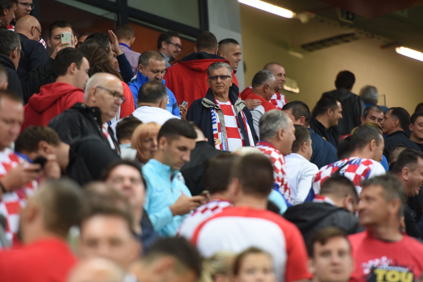 Image 3833569 (auto) Image 3833569 (auto)