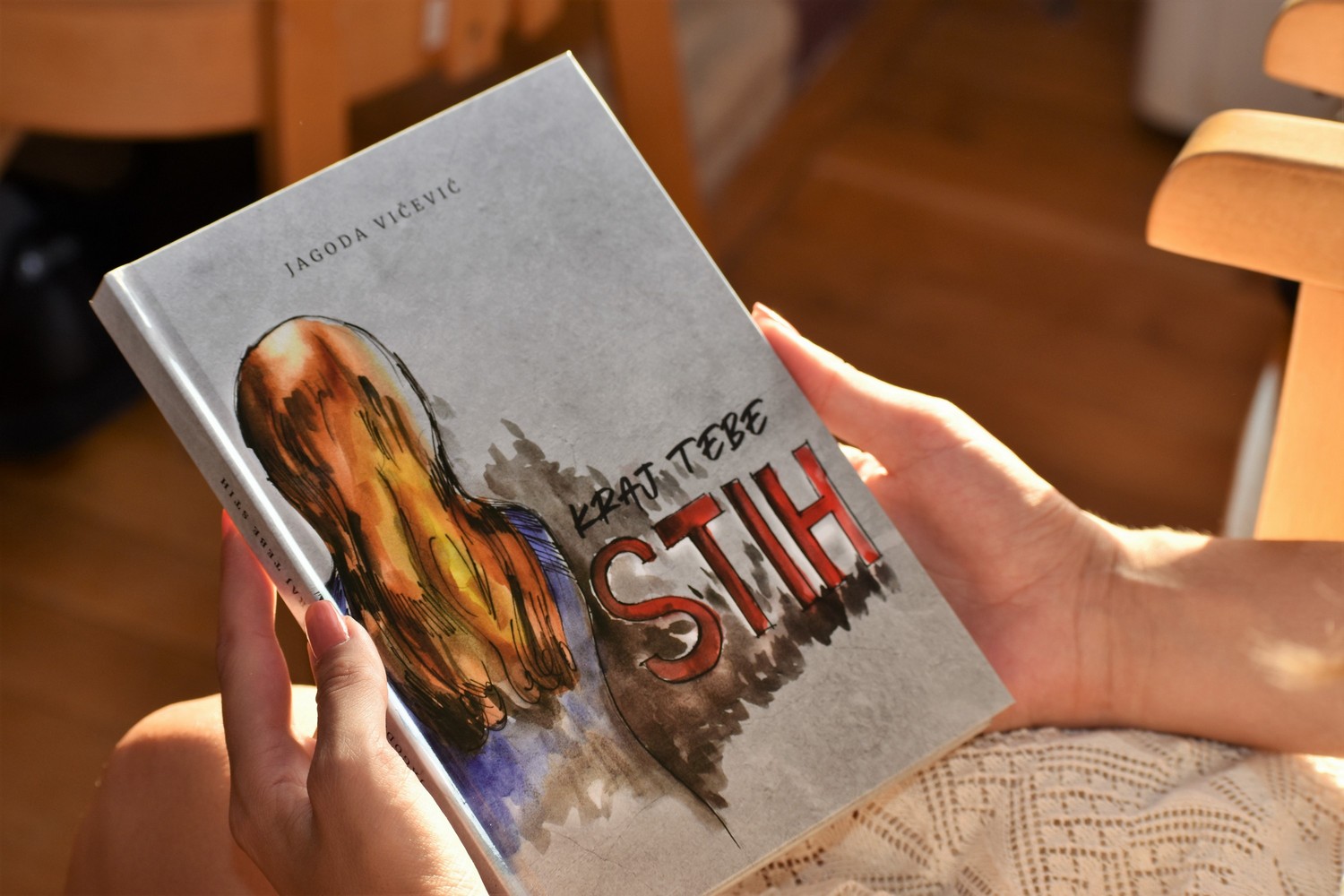 Jagoda Vičević u Čakovcu predstavila svoju prvu zbirku pjesama naziva ‘Kraj tebe stih’