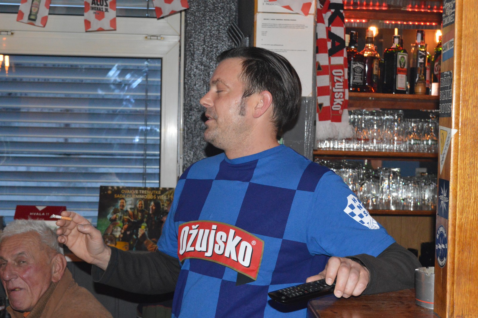 Vesela atmosfera u čakovečkim kafićima – svi navijaju za naše Vatrene!