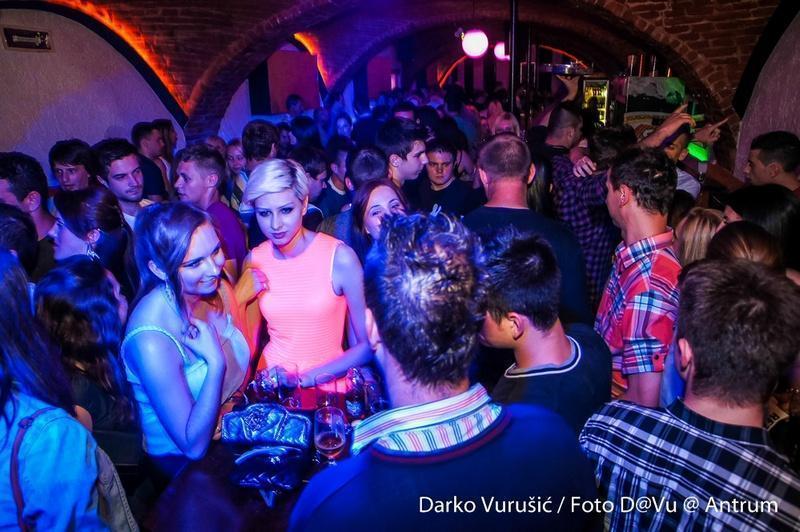 slika00056 Antrum (Subota, 28.6.2014. – Sandra Afrika)