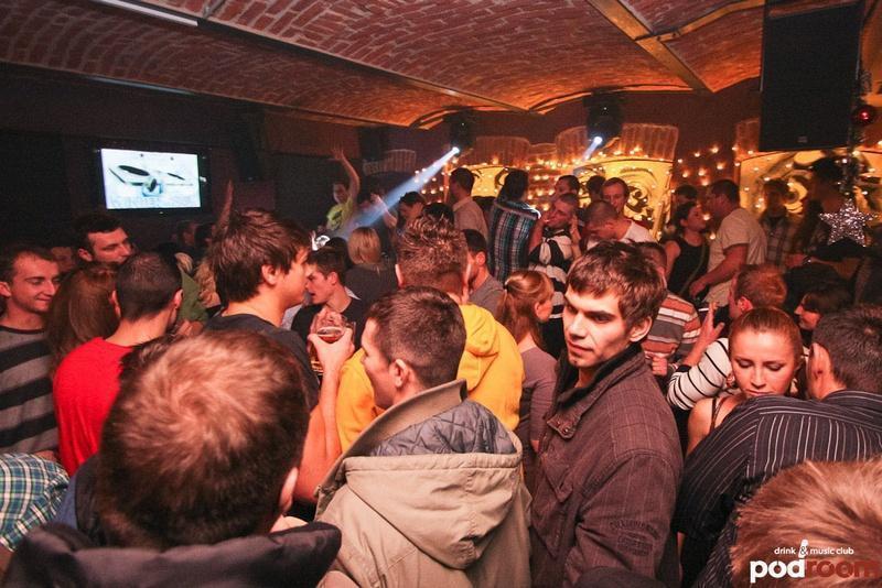 slika0016 Podroom (Subota, 15.12. – Winter house madness)