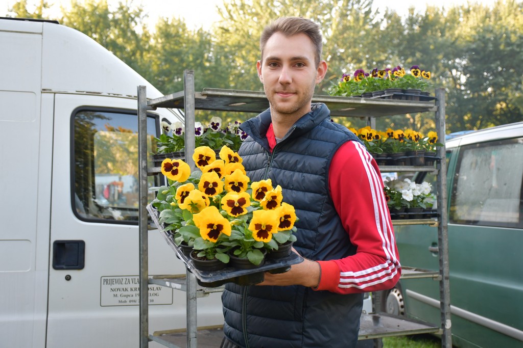 Ponuda cvijeća na čakovečkom sajmu