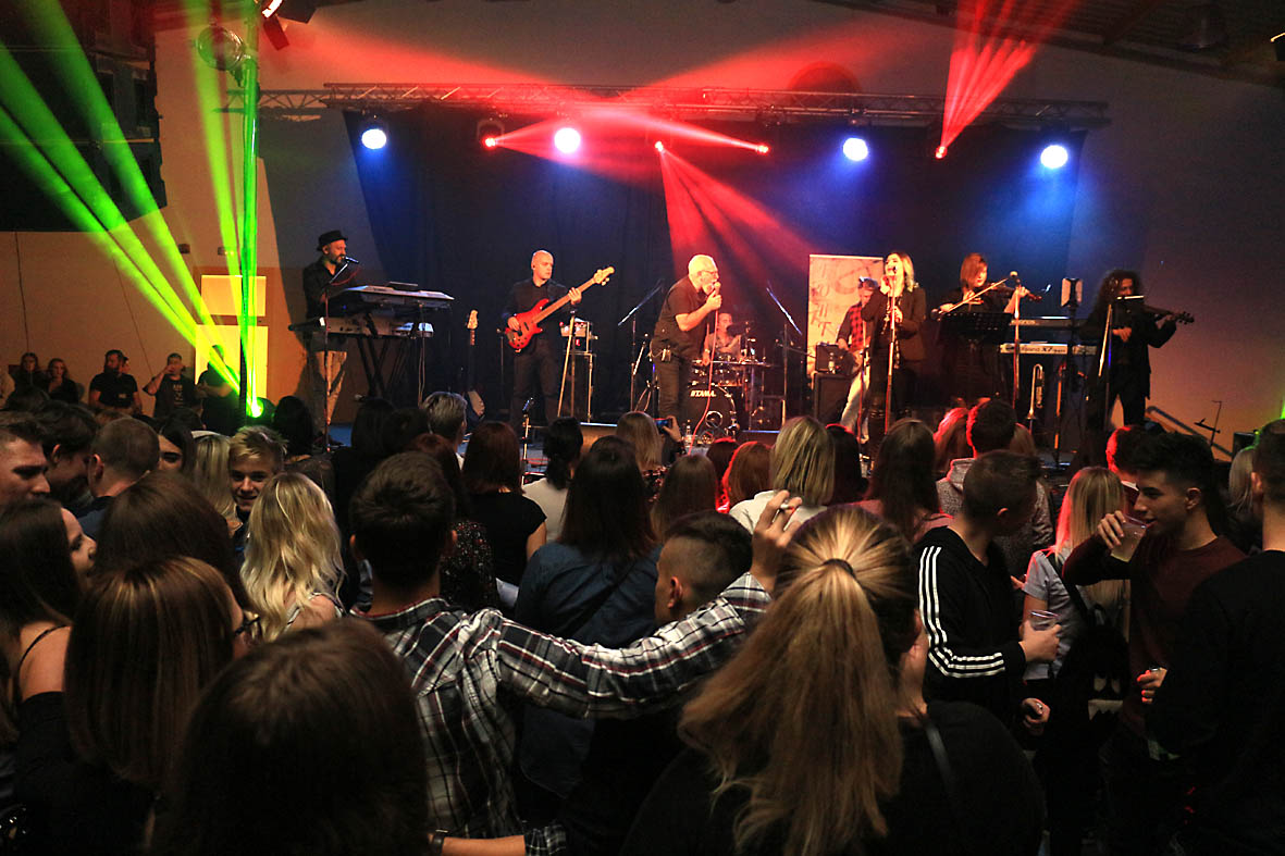 Koncert Željka Samardžića u dovrani Mesap-a u Nedelišću