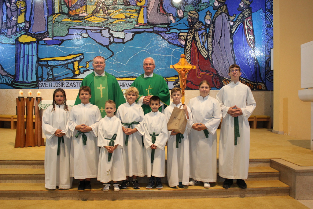 Dječji zbor ‘Marijina djeca’ iz Svete Marije pjevanjem uveličao misu u karlovačkom svetištu