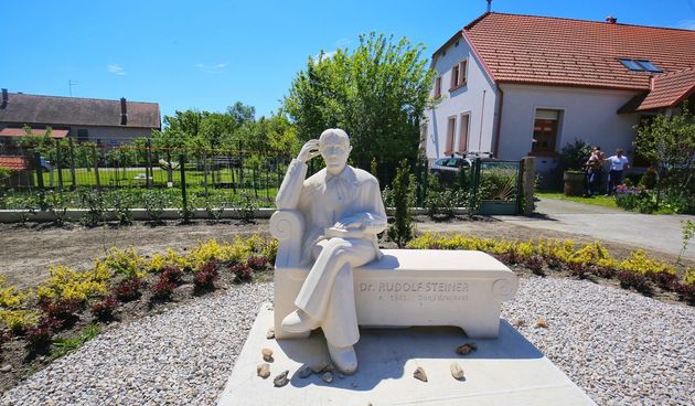 FOTO Svečano otvoren park dr. Rudolfa Steinera u Donjem Kraljevcu! FOTO Svečano otvoren park dr. Rudolfa Steinera u Donjem Kraljevcu!