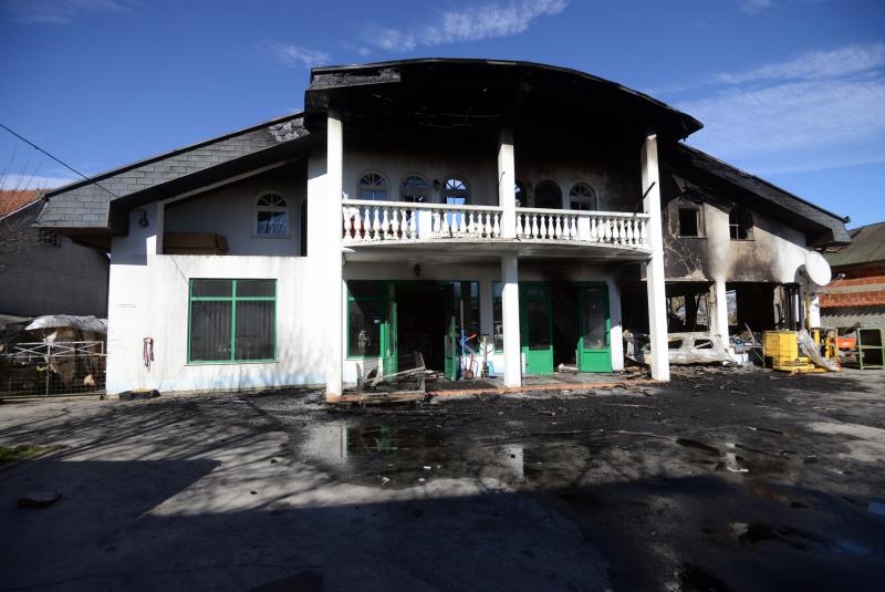 pxl03031510127418592567