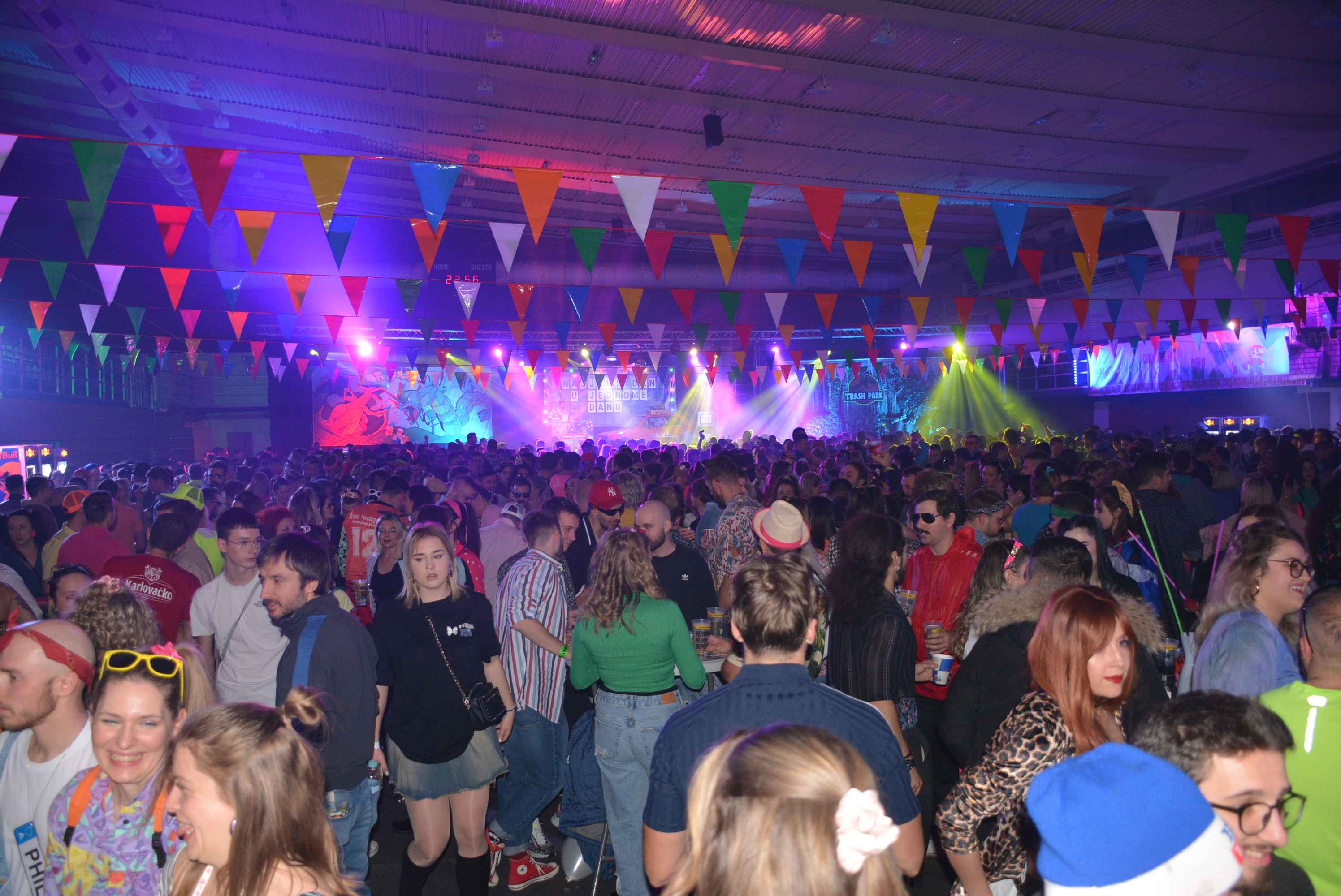 FOTO/VIDEO Čaroban završetak jubilarnog 10. ‘Blast from the past’ šarenila u Čakovcu