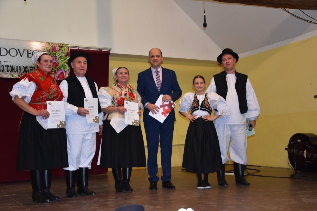 30. ROĐENDAN KUD-a DONJI VIDOVEC Publika je rekla: Da ih nema trebalo bi ih zmisliti!