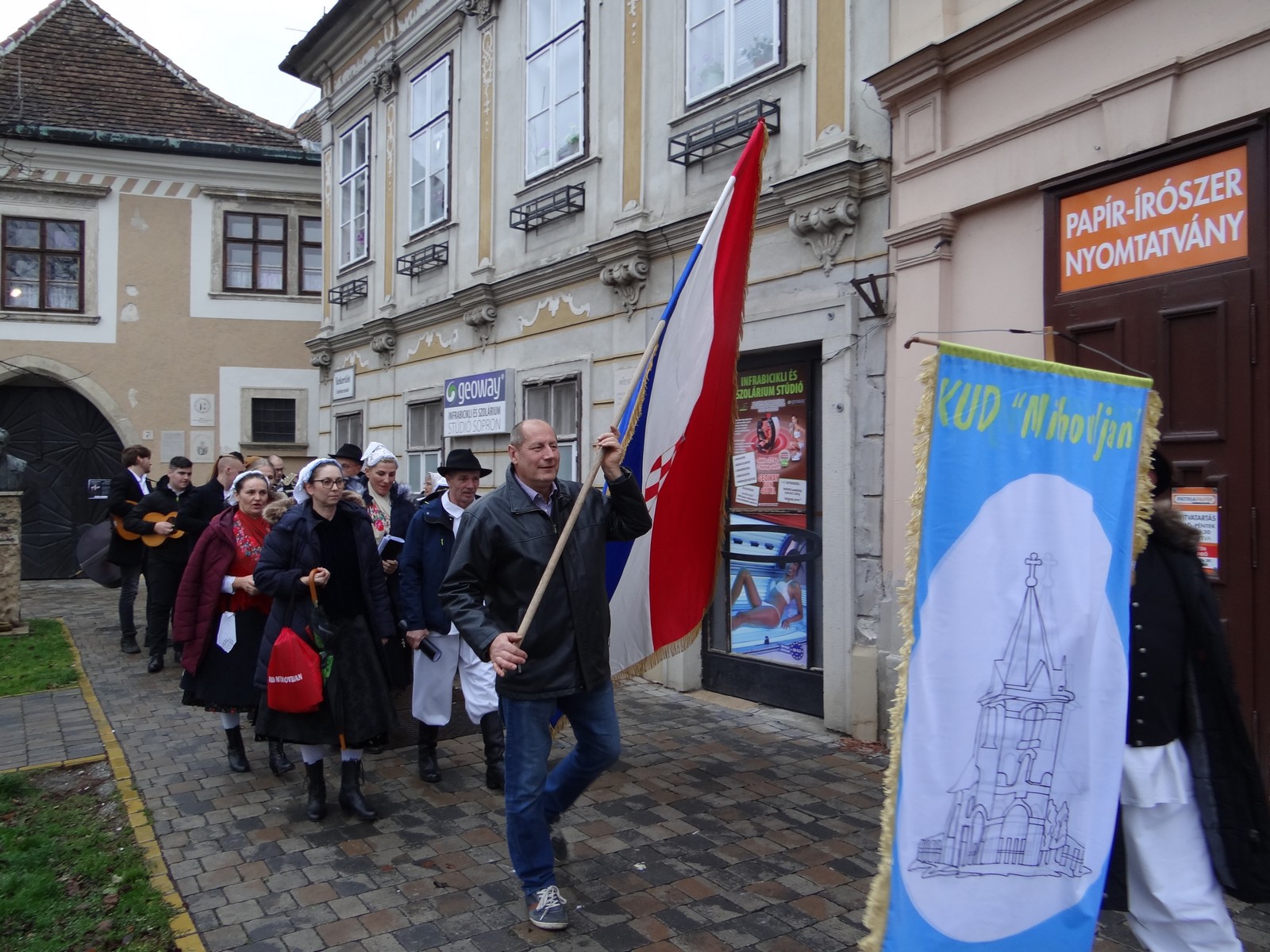 FOTO Gostovanje KUD-a ‘Mihovljan’ u Šopronu, orile su se hrvatske adventske popijevke