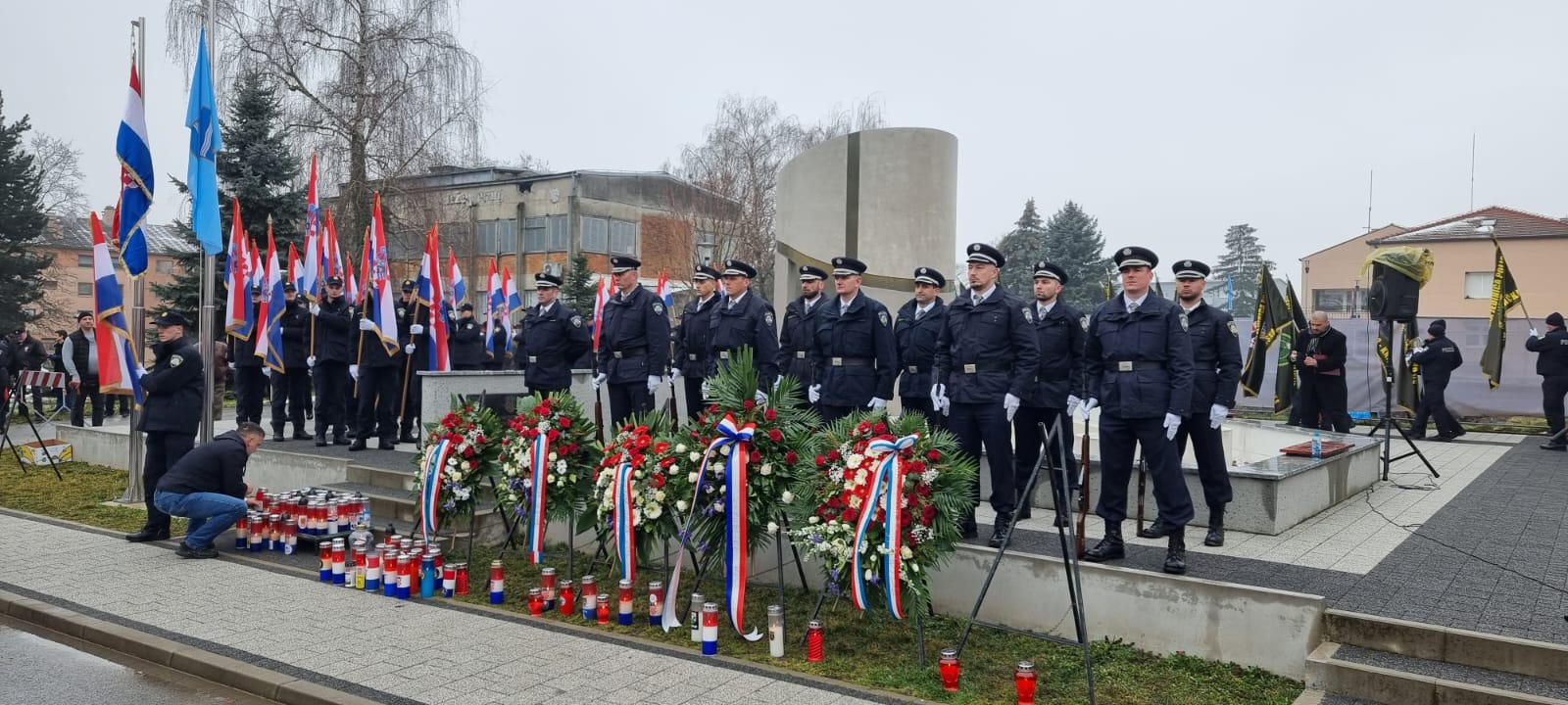 Pripadnici varaždinskih ‘Roda’ u Pakracu obilježili 32. godišnjicu početka Domovinskog rata Pripadnici varaždinskih ‘Roda’ u Pakracu obilježili 32. godišnjicu početka Domovinskog rata