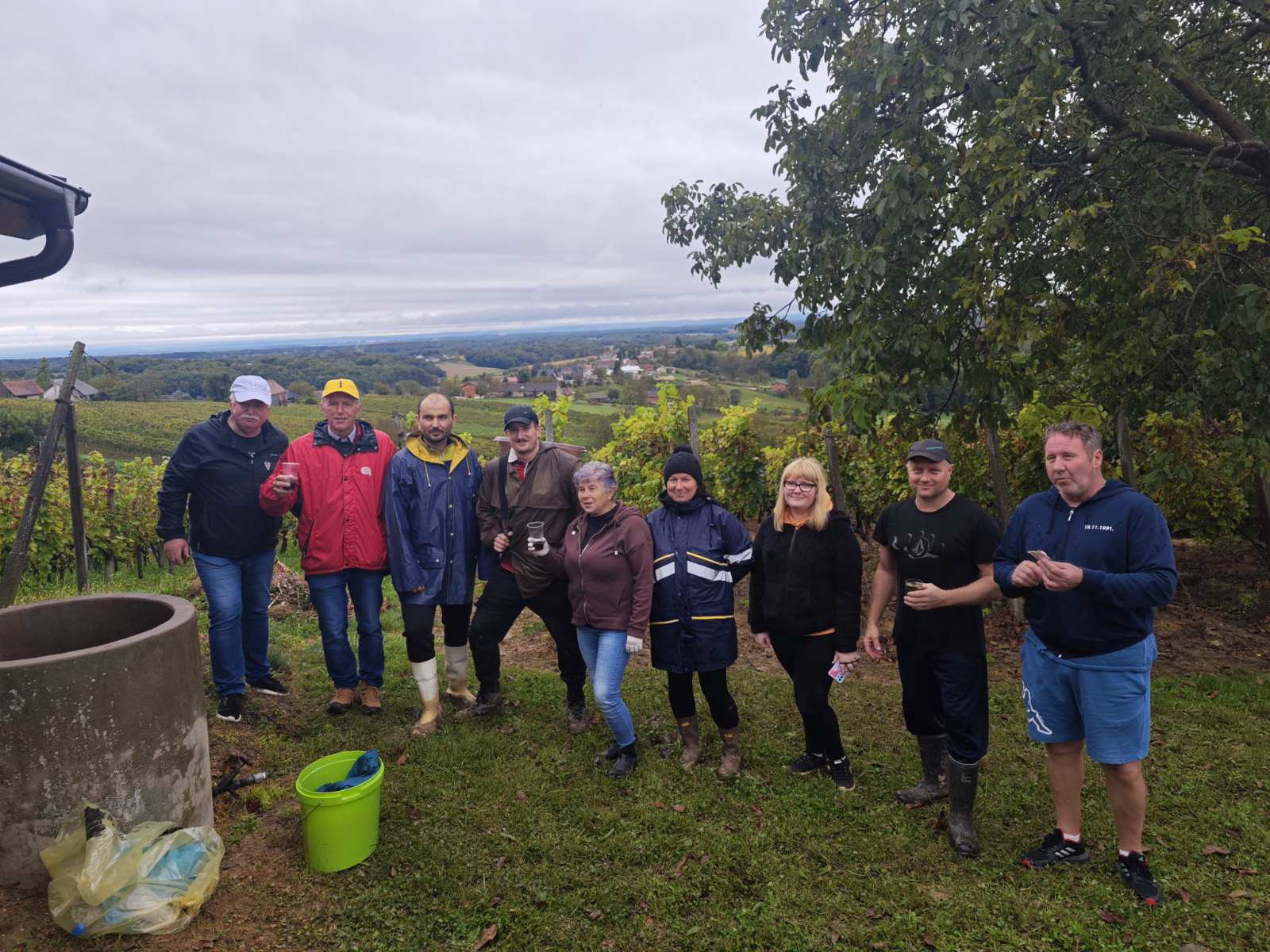 FOTO U ovogodišnjoj humanitarnoj akciji ‘Radio gorice za Katružu’ prikupljeno 260 kilograma grožđa i 1.050 eura