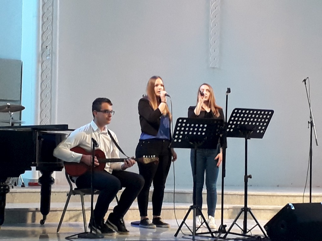 20180409094615284888