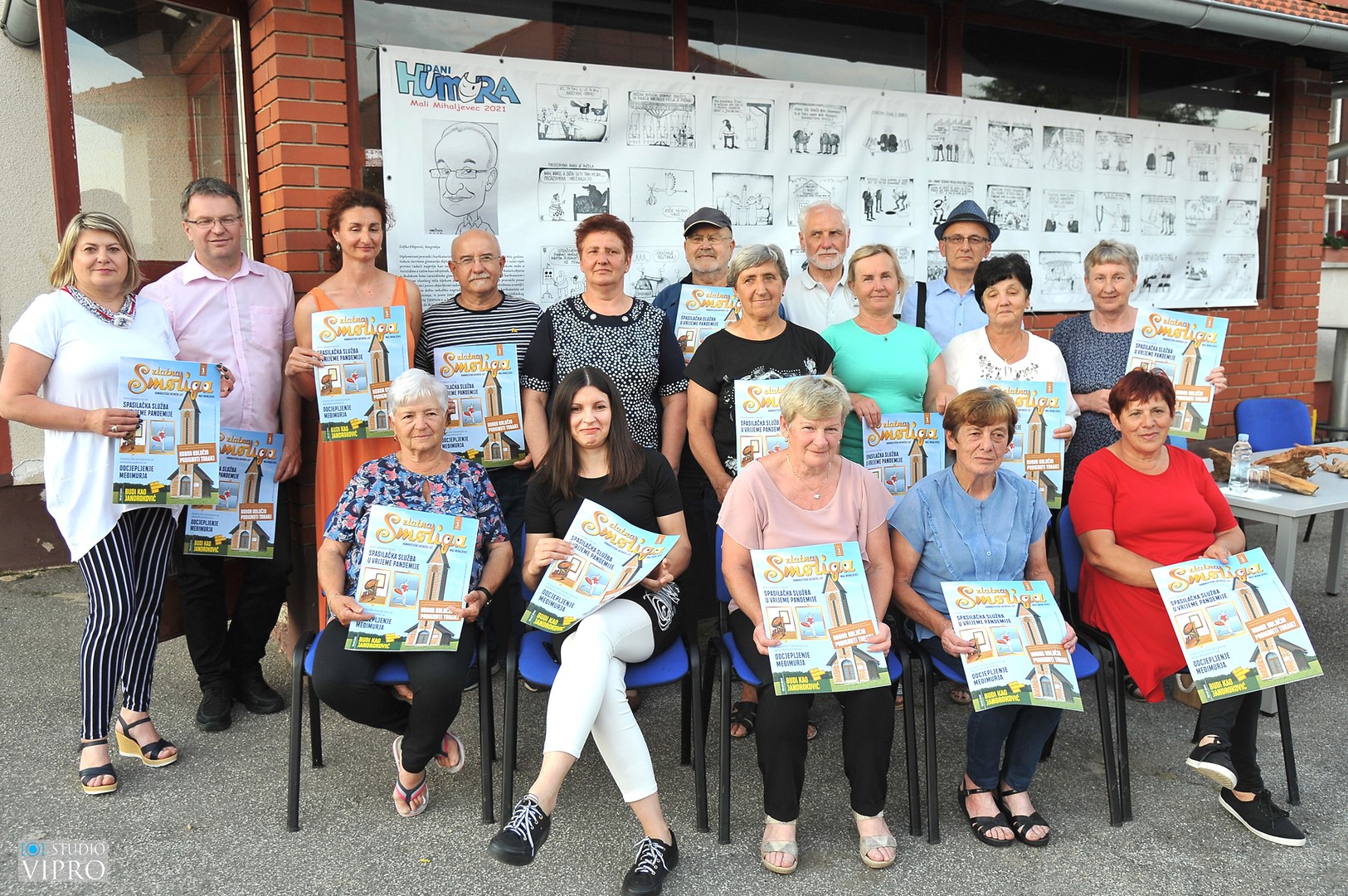 U Malom Mihaljevcu predstavljen prvi broj ‘Zlatne smolige’, humorističko-satiričkog lista