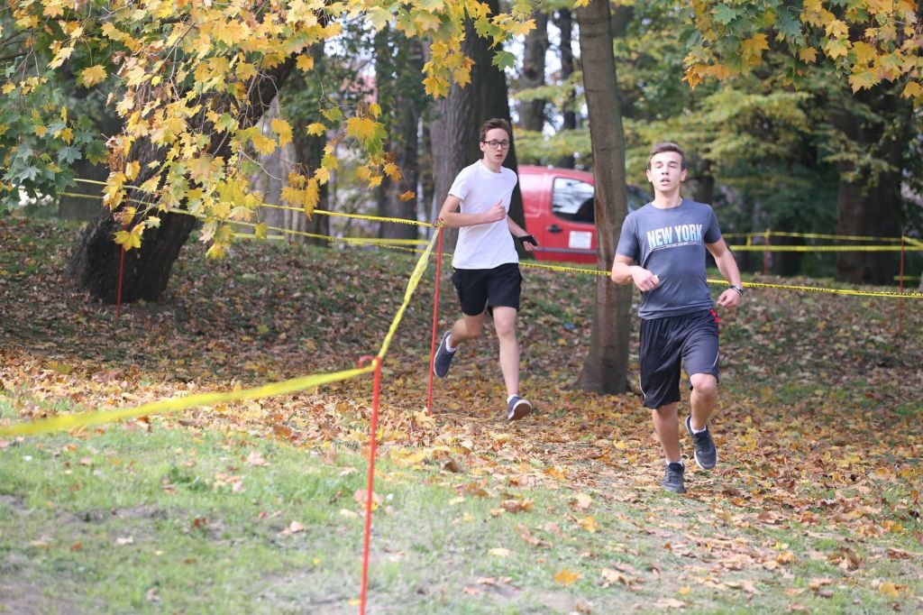 2275112910213285075618375143034