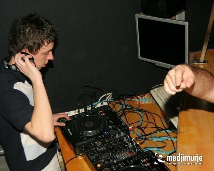 Arcus (Subota, 28.4.2012)wfc Arcus (Subota, 28.4.2012)wfc