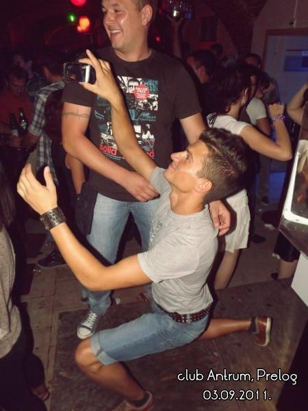 2 (71) Antrum (Petak i subota, 2. i 3.9.2011)