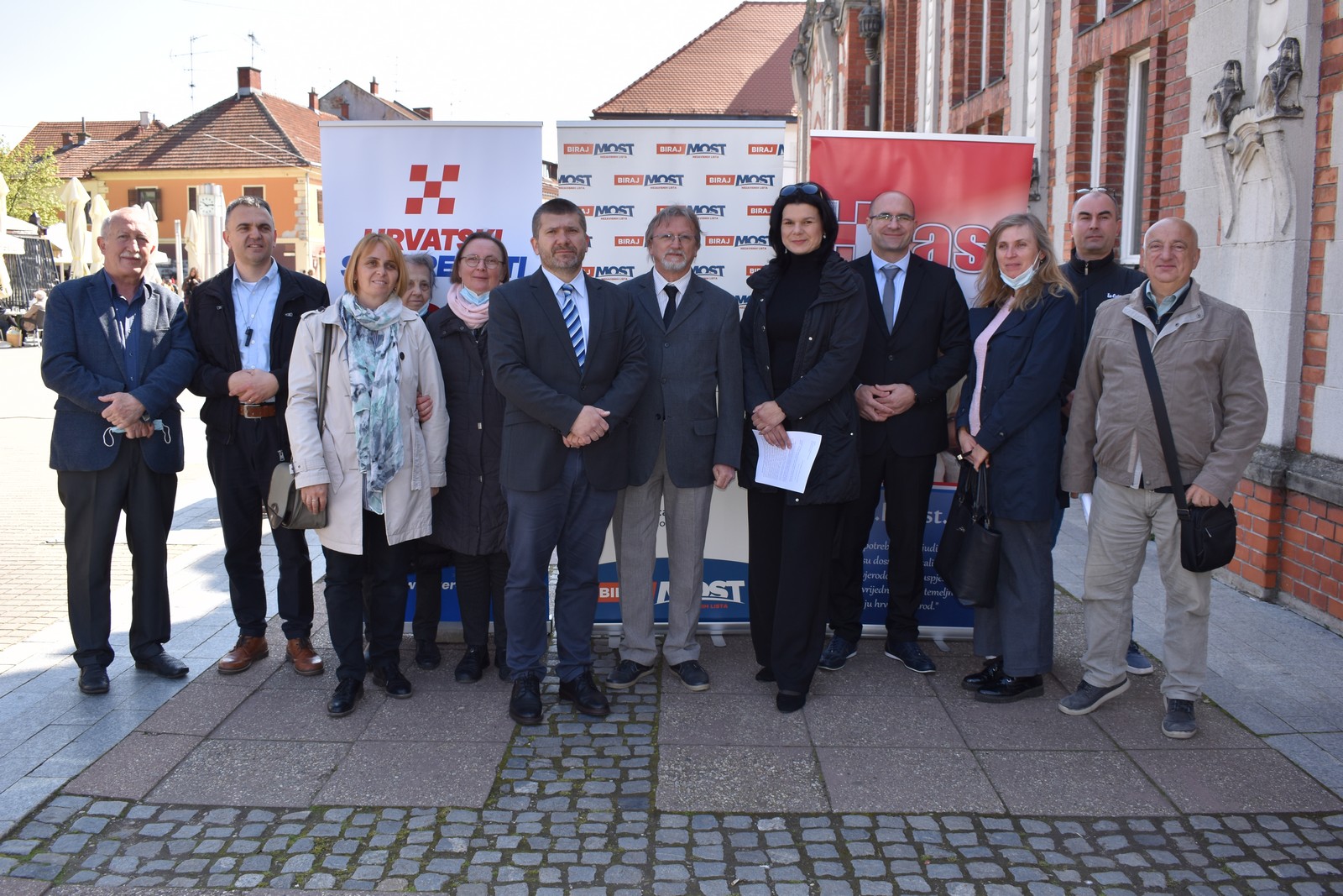 KOALICIJA MOST – HRVATSKI SUVERENISTI – HRAST ‘Idemo s listama za Gradsko vijeće i Županijsku skupštinu’