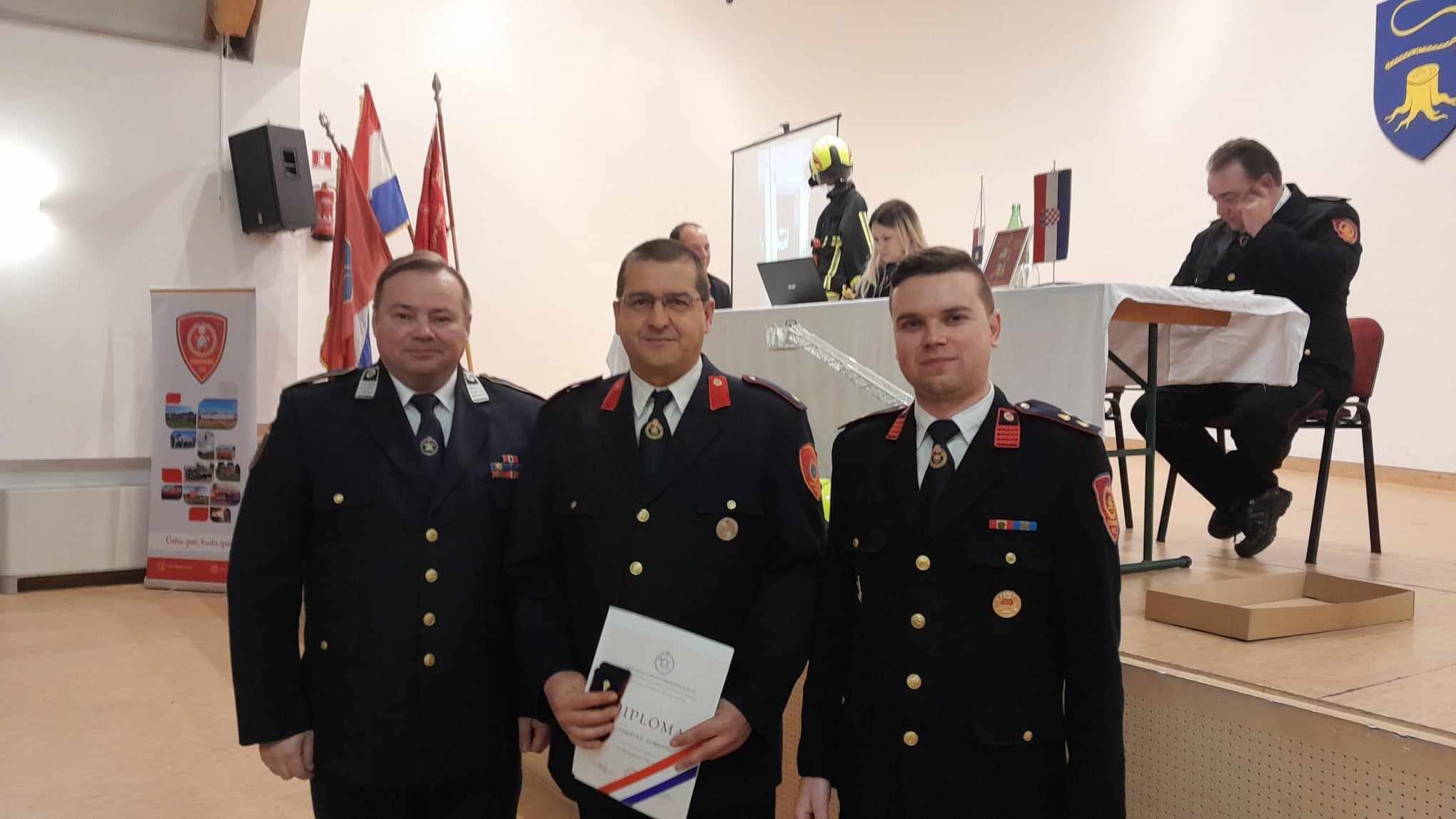 DVD STRAHONINEC Održali 102. godišnju skupštinu, primili 13 novih članova