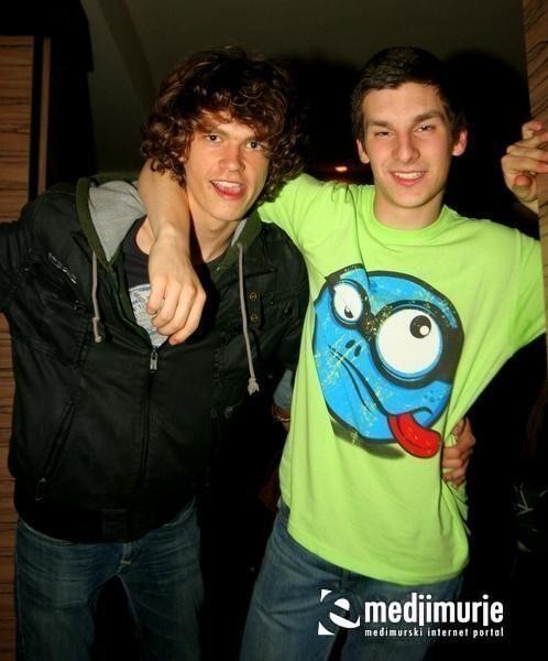 slika0044 Arcus (Subota, 21.4.2012) slika0044 Arcus (Subota, 21.4.2012)