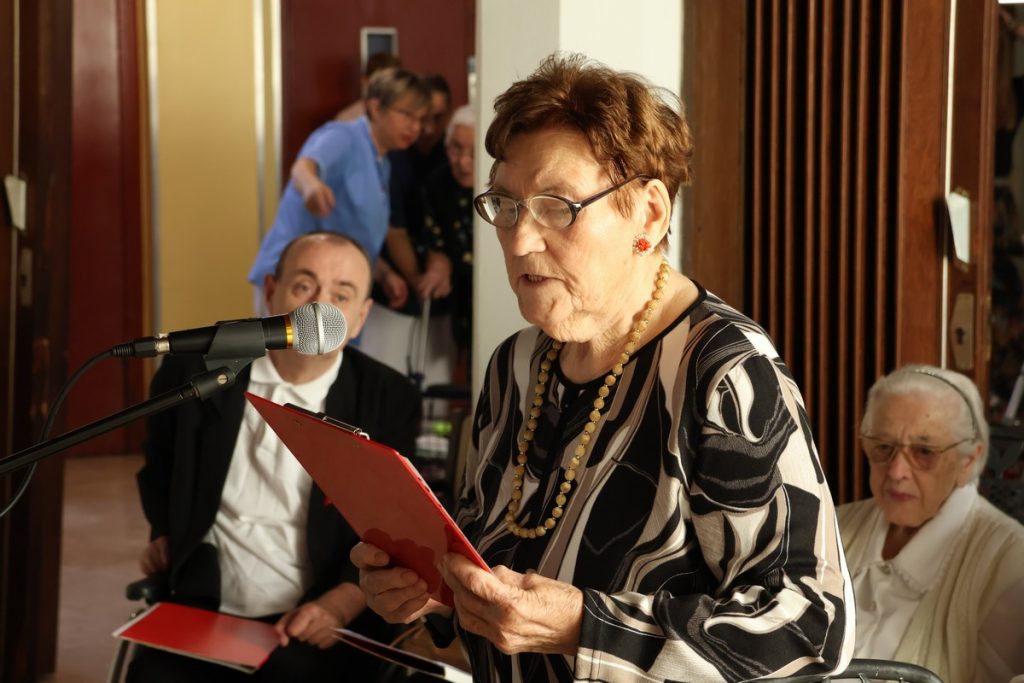 DAN STARIJIH OSOBA Župan Matija Posavec posjetio Dom za starije i nemoćne Čakovec DAN STARIJIH OSOBA Župan Matija Posavec posjetio Dom za starije i nemoćne Čakovec