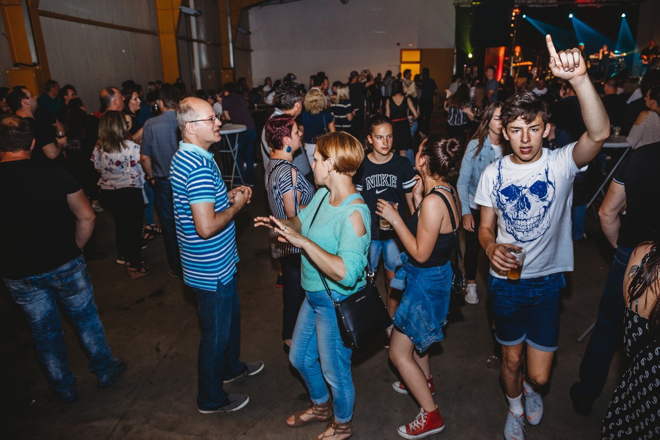 VIDEO I FOTO Neda Ukraden u Nedelišću okupila fanove svih generacija
