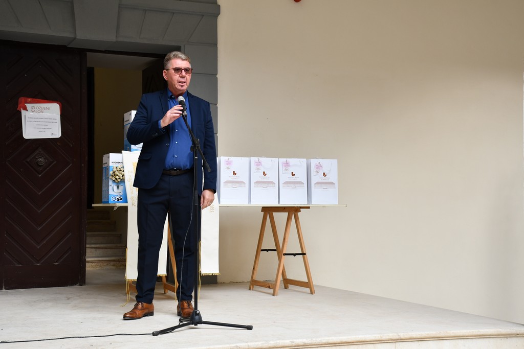 ‘BAKINI KOLAČI’ Najbolji kolač s jabukama pripremila je Natalija Munđar iz Križovca