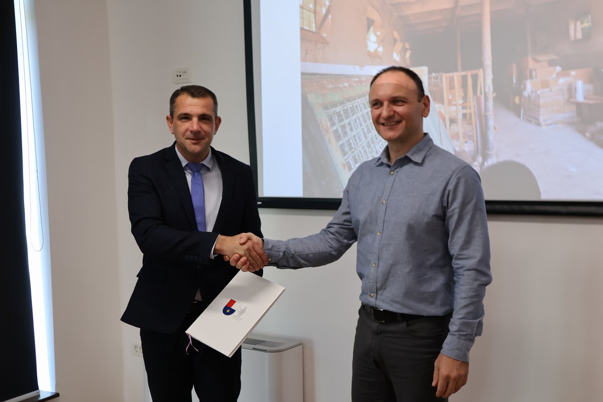 FOTO Četiri stare zgrade u bivšem vojnom kompleksu u Čakovcu bit će obnovljene