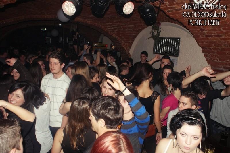 slika0012 Antrum (Subota, 7.1.2012) slika0012 Antrum (Subota, 7.1.2012)