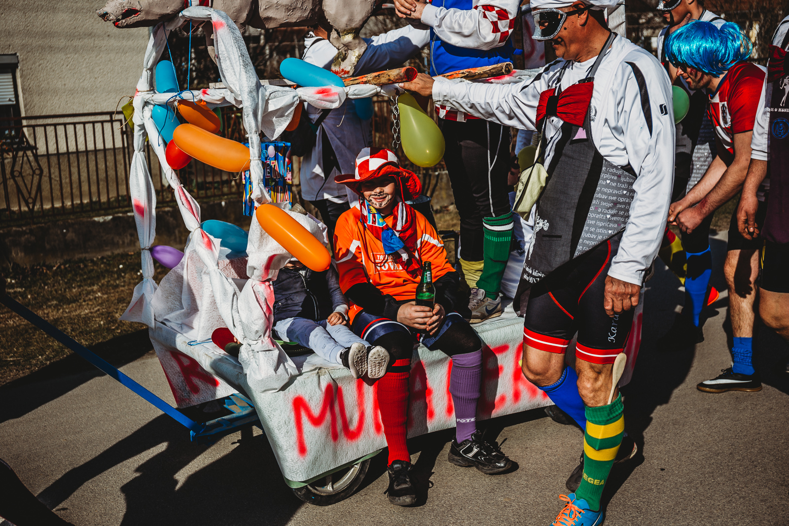 Gorički svati – fašnička povorka s kreativnim maskama prošetala Goričanom