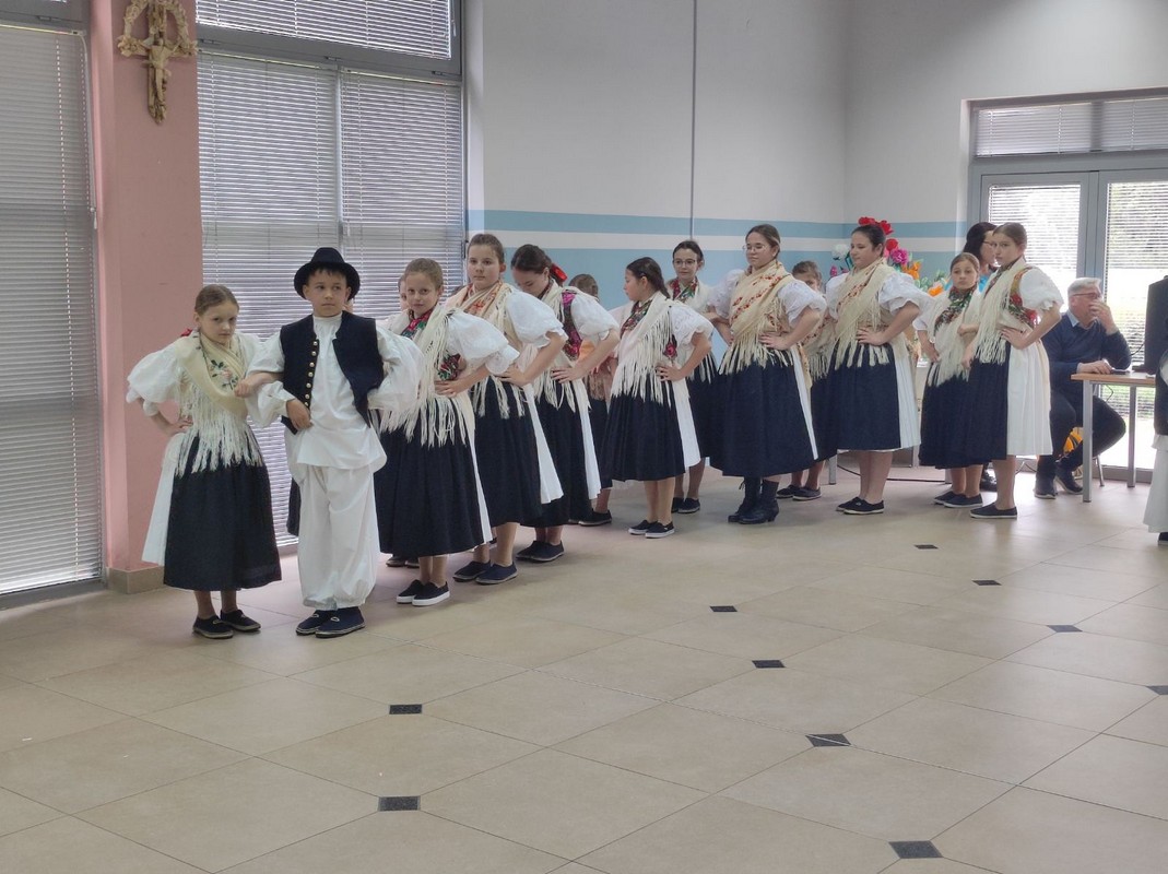 Majčin dan u Podbrestu