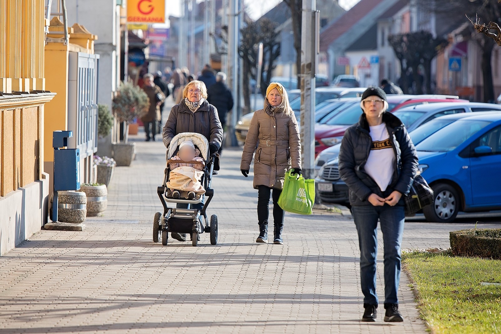 KLIKOM PO PRELOGU Živahno jutro u centru grada!