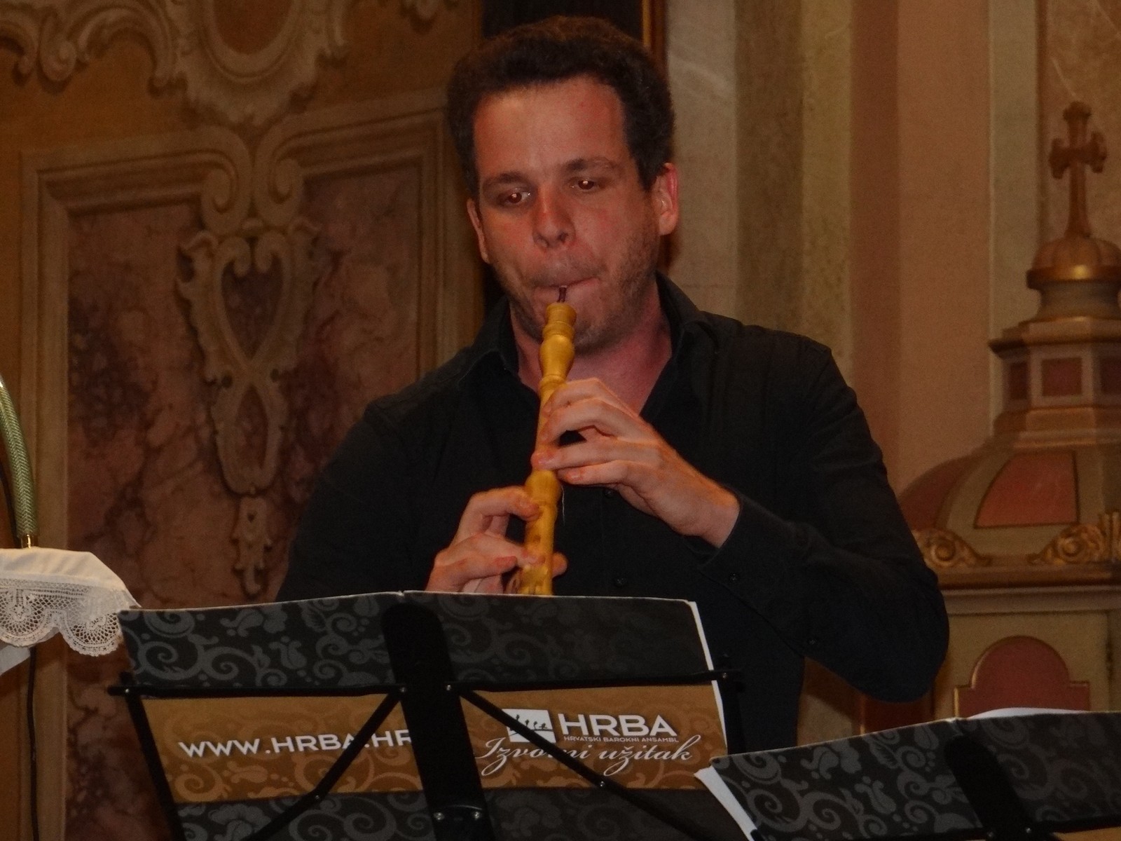 FOTO Koncert za pradedeka: Unuka Ivana Mustača-Kantora pjevala povodom otkrivanja njegove biste FOTO Koncert za pradedeka: Unuka Ivana Mustača-Kantora pjevala povodom otkrivanja njegove biste