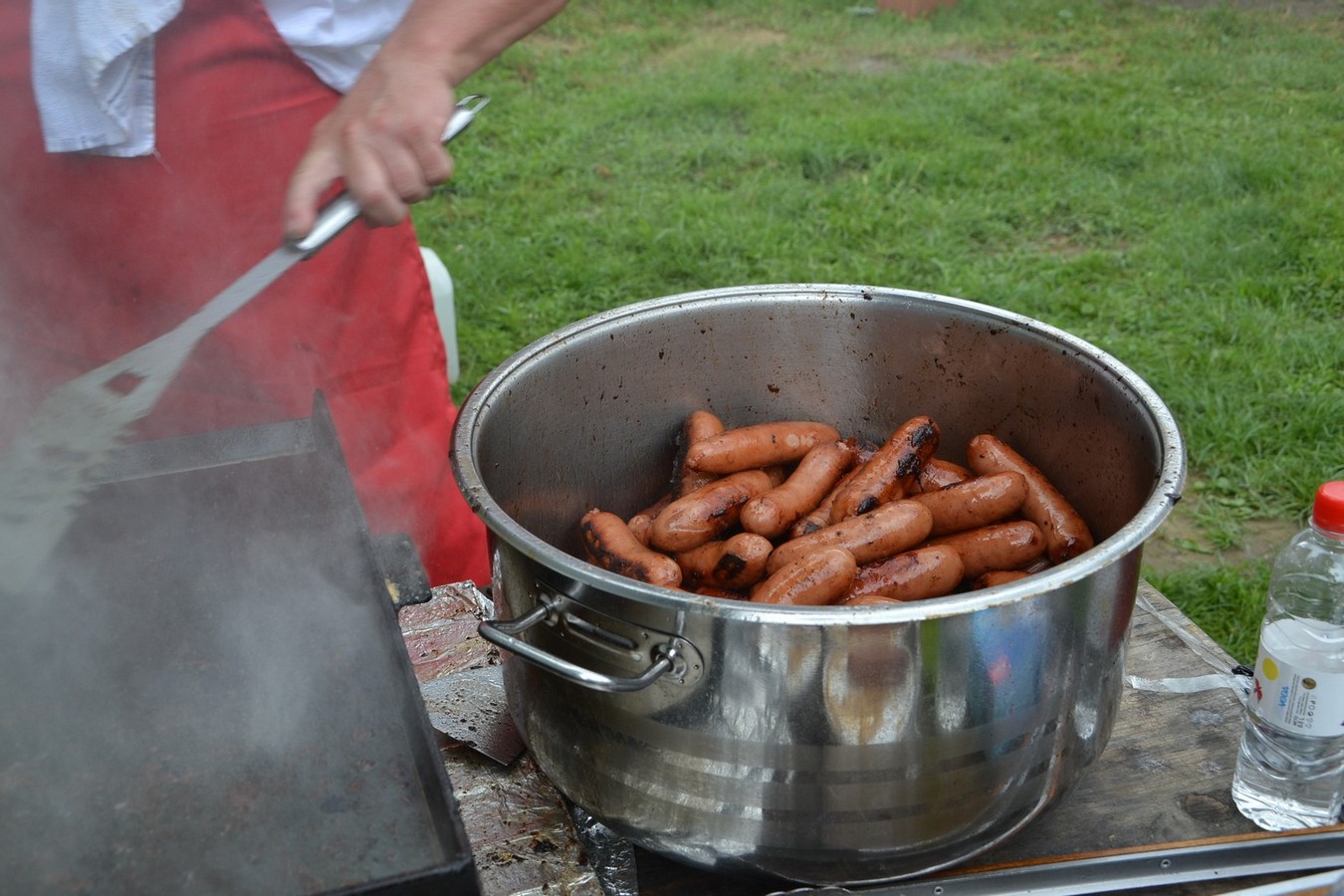 U jezeru Staroga Grada posjetitelji uživali u besplatnom ručku