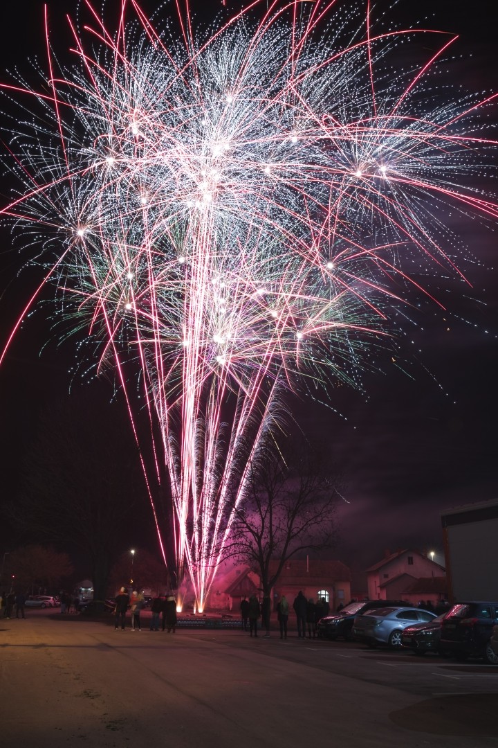 Doček Nove godine u Kotoribi uz Meta bend